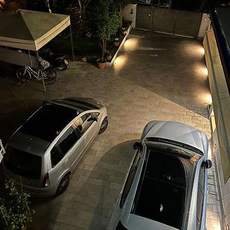 Ferienwohnung Happy King Lido di Camaiore Exterior foto